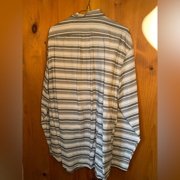 Causal dress shirt - Picture 3 of 3